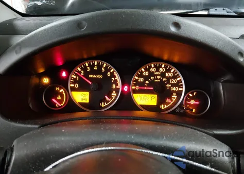 2012 Nissan Pathfinder Silver z USA, uszkodzony, nr VIN 5N1AR1NB6CC603902